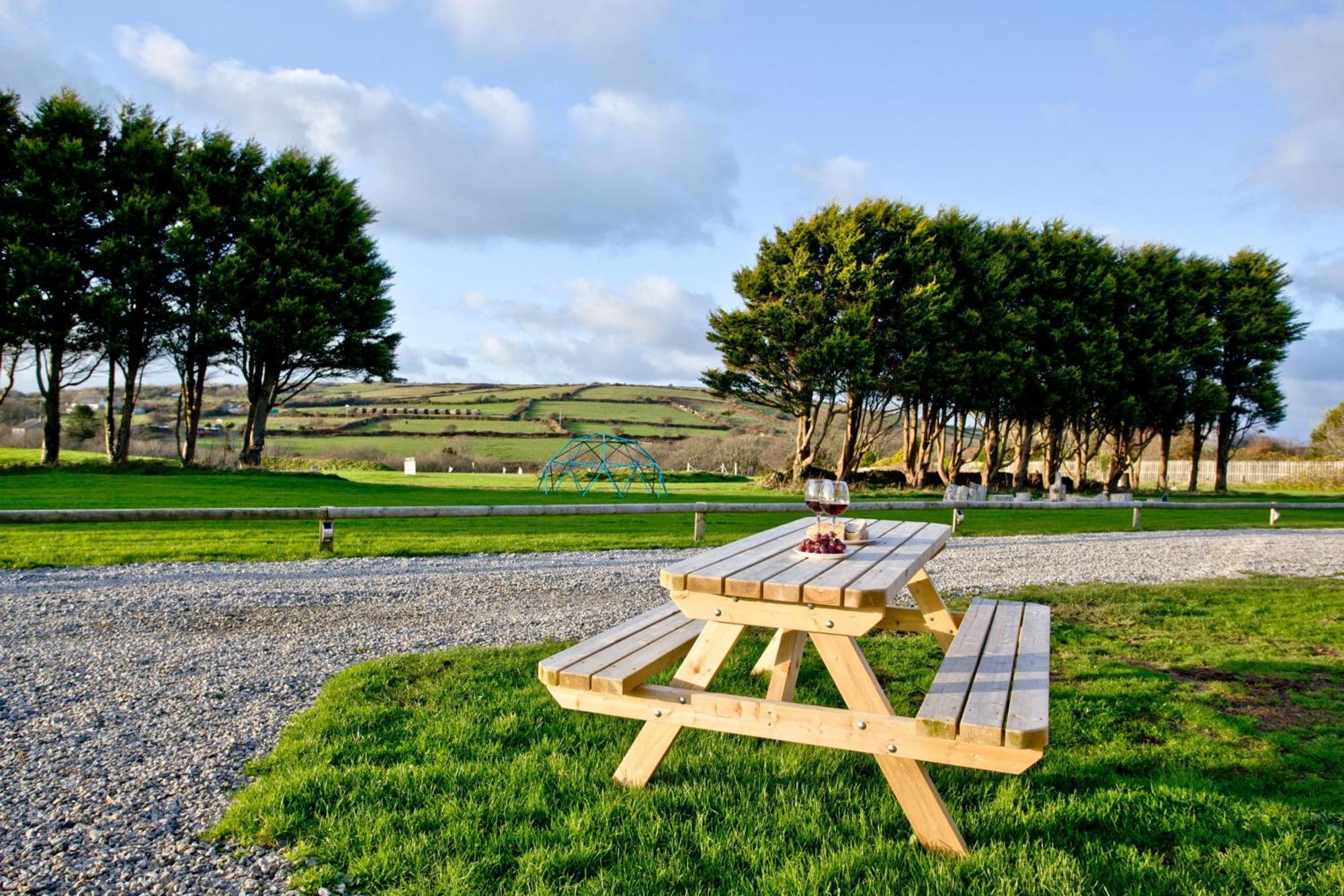 Penrose Lodge, Helston Exterior photo